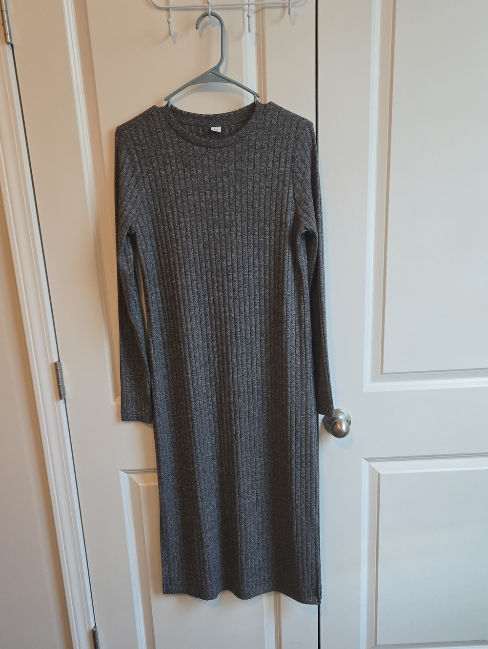 Old Navy Gray Sweater Midi Dress